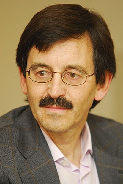 Jacinto Rivera de Rosales, Professeur de philosophie de l’UNED (Madrid)